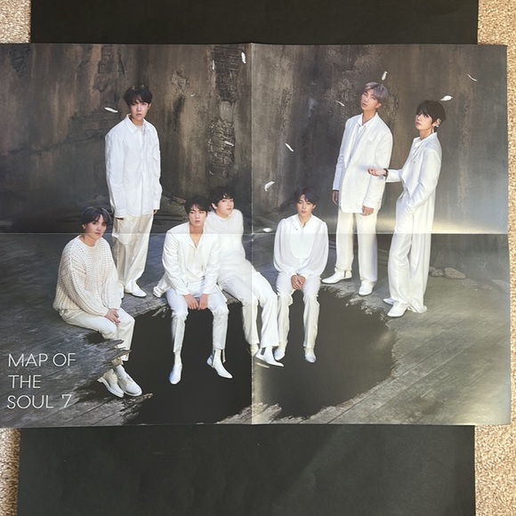 BTS Map Of The Soul 7. Version 1 - Picture 4 of 6
